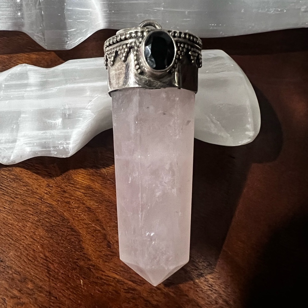 Elegant Silver and Rose Quartz Crystal Pendant